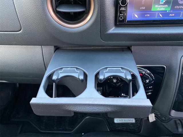 キャラバン グランドプレミアムGX マイルーム 純正デジタルインナーミラー Fドラレコ LEDヘッドライト ETC アラウンドビューモニター パワースライドドア 社外アルミ 社外後席モニター リヤクーラー リヤヒーター オートライト スマートキー(26枚目)