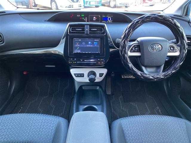 プリウス S Panasonicナビ(CN-E310D)CD/Bluetooth/TV(ワンセグ)バックカメラ ETC LEDヘッドランプ スマートキー(スペア付き) オートエアコン オートライト ISOFIX(2枚目)