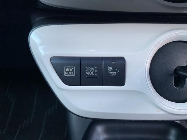 プリウス S Panasonicナビ(CN-E310D)CD/Bluetooth/TV(ワンセグ)バックカメラ ETC LEDヘッドランプ スマートキー(スペア付き) オートエアコン オートライト ISOFIX(18枚目)