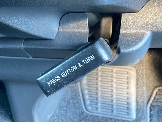 ハイエースワゴン ＧＬ　前後ドラレコ　ＥＴＣ　Ｐａｎａｓｏｎｉｃナビ（ＣＮ－ＲＥ０７ＷＤ）フリップダウンモニター　モデリスタインテリアパネルセット　パワースライドドア（Ｌ）ローダウン　エアロキット　１８インチアルミホイール（13枚目）