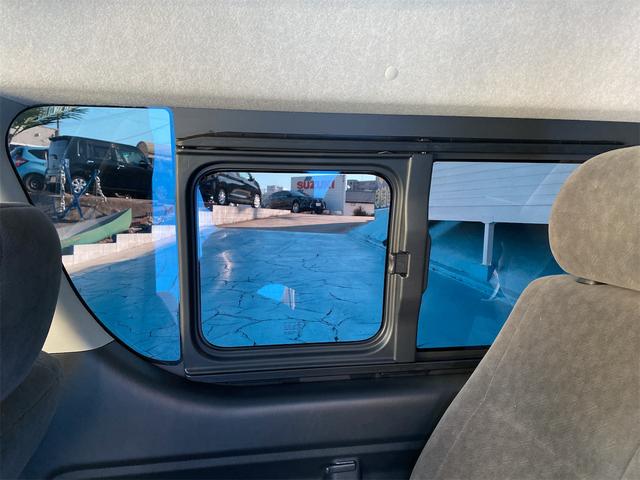 ハイエースワゴン ＧＬ　前後ドラレコ　ＥＴＣ　Ｐａｎａｓｏｎｉｃナビ（ＣＮ－ＲＥ０７ＷＤ）フリップダウンモニター　モデリスタインテリアパネルセット　パワースライドドア（Ｌ）ローダウン　エアロキット　１８インチアルミホイール（41枚目）