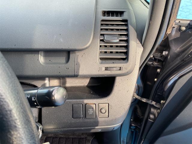 ノア Ｘ　Ｌセレクション　ＥＴＣ　バックカメラ　ナビ（ＮＳＤＮ－Ｗ６０）ＣＤ／ＤＶＤ　パワースライドドア（Ｌ）テレビキット　キーレスエントリー（スペアキー付）オートライト　ＩＳＯＦＩＸ　三列シート　ウォークスルー　リヤエアコン（15枚目）