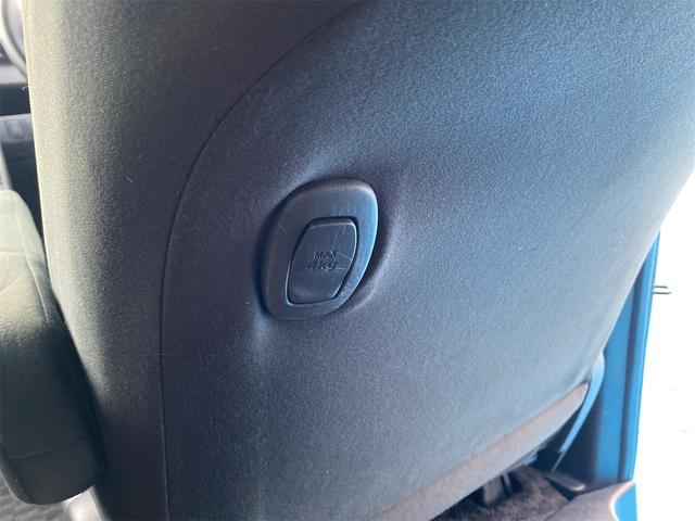 ノア Ｘ　Ｌセレクション　ＥＴＣ　バックカメラ　ナビ（ＮＳＤＮ－Ｗ６０）ＣＤ／ＤＶＤ　パワースライドドア（Ｌ）テレビキット　キーレスエントリー（スペアキー付）オートライト　ＩＳＯＦＩＸ　三列シート　ウォークスルー　リヤエアコン（46枚目）