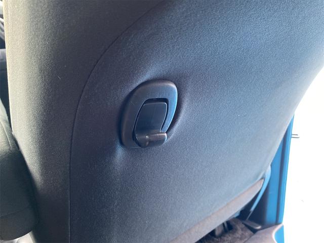 ノア Ｘ　Ｌセレクション　ＥＴＣ　バックカメラ　ナビ（ＮＳＤＮ－Ｗ６０）ＣＤ／ＤＶＤ　パワースライドドア（Ｌ）テレビキット　キーレスエントリー（スペアキー付）オートライト　ＩＳＯＦＩＸ　三列シート　ウォークスルー　リヤエアコン（47枚目）