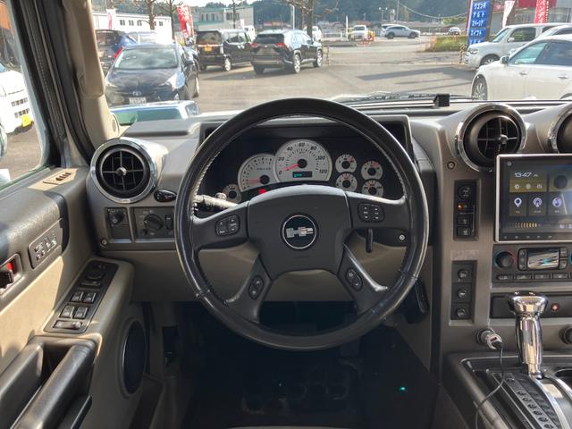 ハマーH2 タイプG 4WD 左ハンドル ETC バックカメラ パワーシート サンルーフ ナビ オートライト シートヒーター AT Bluetooth 後席モニター(3枚目)