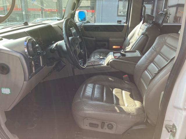 ハマーH2 タイプG 4WD 左ハンドル ETC バックカメラ パワーシート サンルーフ ナビ オートライト シートヒーター AT Bluetooth 後席モニター(22枚目)