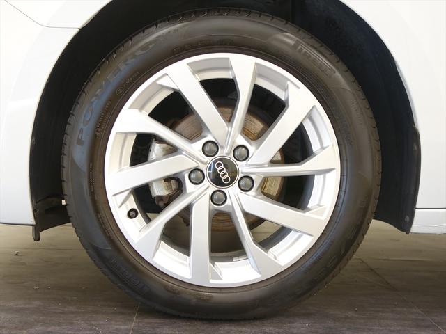 A1スポーツバック 25 TFSI アドバンスド コンビニエンス&アシスタンスパッケージ ナビゲーションパッケージ シートヒーター トランクスルー フロアマット ナビ 音楽プレーヤー接続 Bluetooth接続 ETC LEDヘッドライト(9枚目)