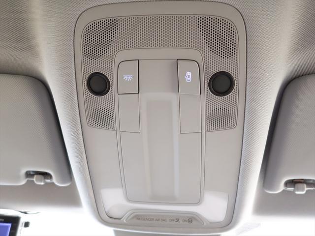 A1スポーツバック 25 TFSI アドバンスド コンビニエンス&アシスタンスパッケージ ナビゲーションパッケージ シートヒーター トランクスルー フロアマット ナビ 音楽プレーヤー接続 Bluetooth接続 ETC LEDヘッドライト(26枚目)