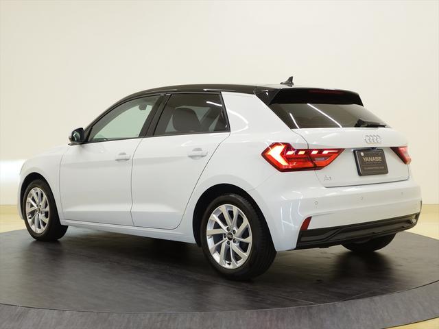 A1スポーツバック 25 TFSI アドバンスド コンビニエンス&アシスタンスパッケージ ナビゲーションパッケージ シートヒーター トランクスルー フロアマット ナビ 音楽プレーヤー接続 Bluetooth接続 ETC LEDヘッドライト(30枚目)