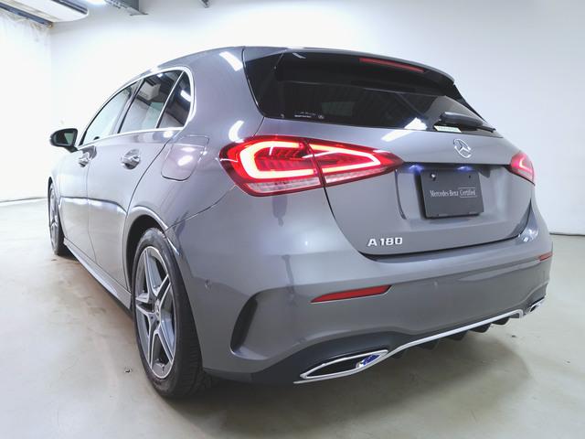 Aクラス A180 スタイル AMGライン レーダーセーフティーパッケージ ナビゲーションパッケージ シートヒーター パワーシート トランクスルー フロアマット コネクテッド機能 ナビ 音楽プレーヤー接続 Bluetooth接続 TV ETC(6枚目)