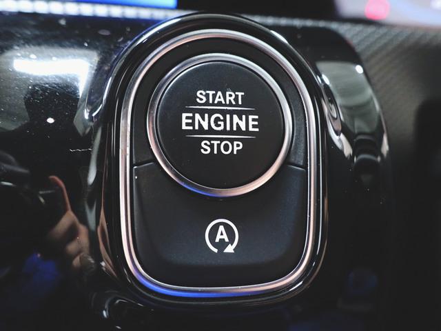 Aクラス A180 スタイル AMGライン レーダーセーフティーパッケージ ナビゲーションパッケージ シートヒーター パワーシート トランクスルー フロアマット コネクテッド機能 ナビ 音楽プレーヤー接続 Bluetooth接続 TV ETC(15枚目)