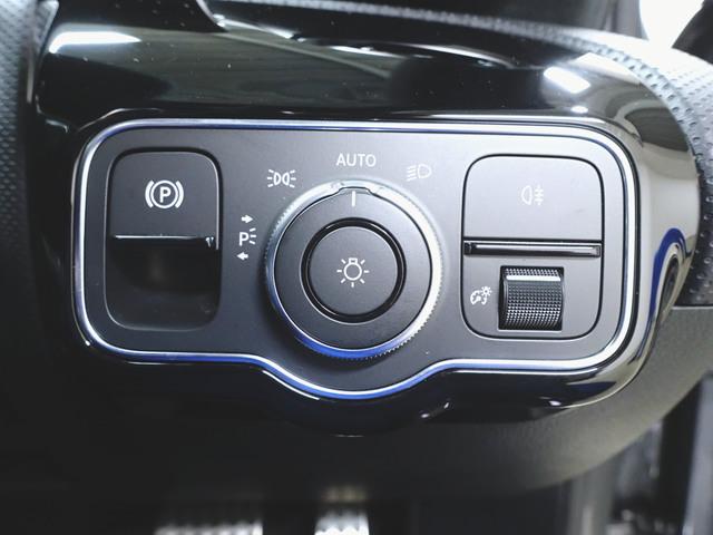 Aクラス A180 スタイル AMGライン レーダーセーフティーパッケージ ナビゲーションパッケージ シートヒーター パワーシート トランクスルー フロアマット コネクテッド機能 ナビ 音楽プレーヤー接続 Bluetooth接続 TV ETC(20枚目)