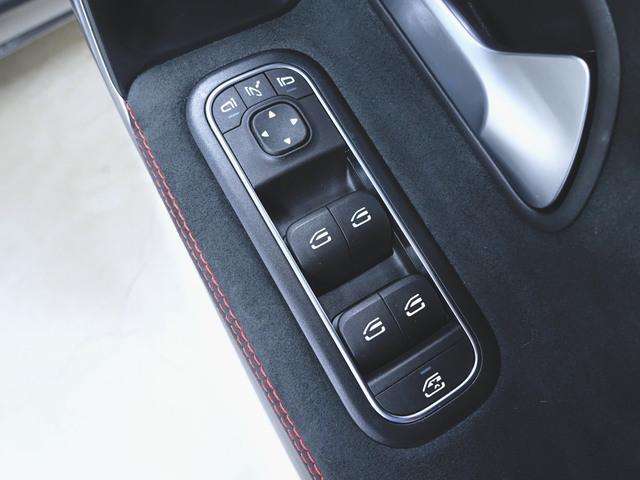 Aクラス A180 スタイル AMGライン レーダーセーフティーパッケージ ナビゲーションパッケージ シートヒーター パワーシート トランクスルー フロアマット コネクテッド機能 ナビ 音楽プレーヤー接続 Bluetooth接続 TV ETC(23枚目)