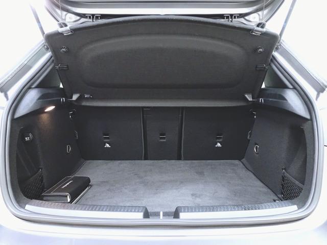 Aクラス A180 スタイル AMGライン レーダーセーフティーパッケージ ナビゲーションパッケージ シートヒーター パワーシート トランクスルー フロアマット コネクテッド機能 ナビ 音楽プレーヤー接続 Bluetooth接続 TV ETC(27枚目)