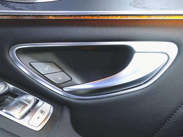 Ｃクラスステーションワゴン Ｃ２００　４マチック　ステーションワゴン　スポーツ　レーダーセーフティーパッケージ　シートヒーター　パワーシート　トランクスルー　フロアマット　コネクテッド機能　ナビ　ＣＤ　ミュージックサーバー　音楽プレーヤー接続　Ｂｌｕｅｔｏｏｔｈ接続　ＴＶ（22枚目）