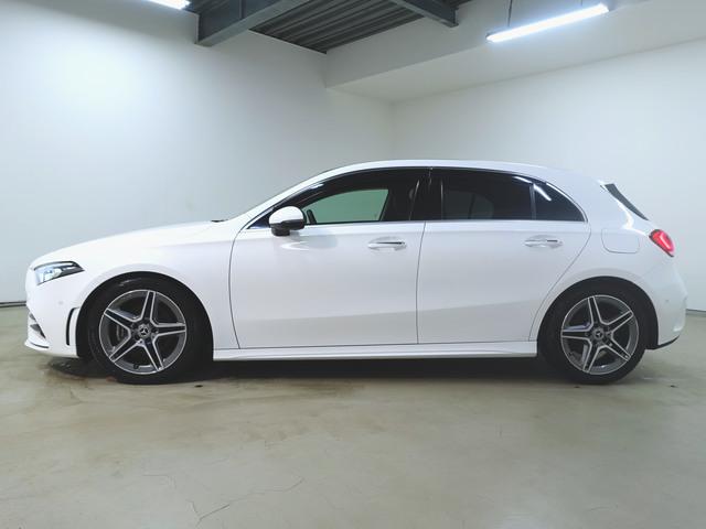 Aクラス A180 スタイル AMGライン AMGレザーエクスクルーシブパッケージ レーダーセーフティーパッケージ アドバンスドパッケージ ナビゲーションパッケージ シートヒーター パワーシート トランクスルー フロアマット コネクテッド機能(4枚目)