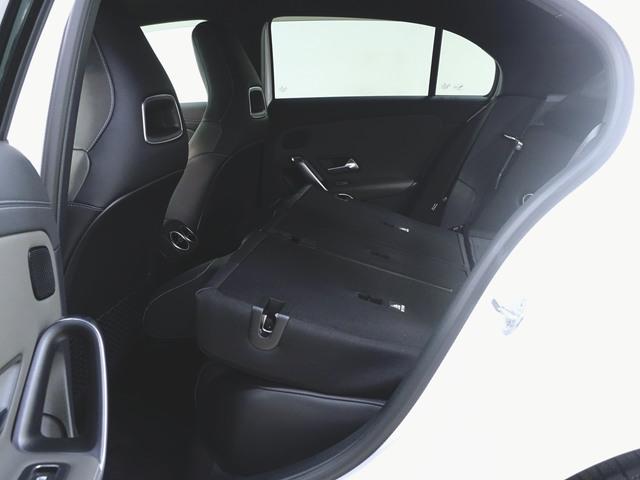 Aクラス A180 スタイル AMGライン AMGレザーエクスクルーシブパッケージ レーダーセーフティーパッケージ アドバンスドパッケージ ナビゲーションパッケージ シートヒーター パワーシート トランクスルー フロアマット コネクテッド機能(30枚目)