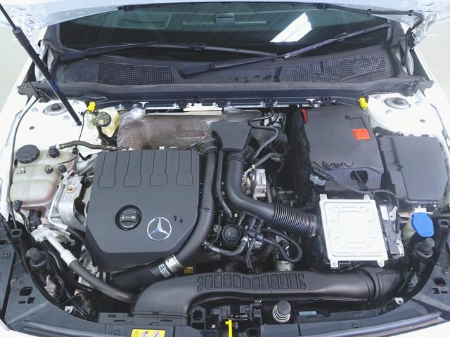 Aクラス A180 スタイル AMGライン AMGレザーエクスクルーシブパッケージ レーダーセーフティーパッケージ アドバンスドパッケージ ナビゲーションパッケージ シートヒーター パワーシート トランクスルー フロアマット コネクテッド機能(37枚目)