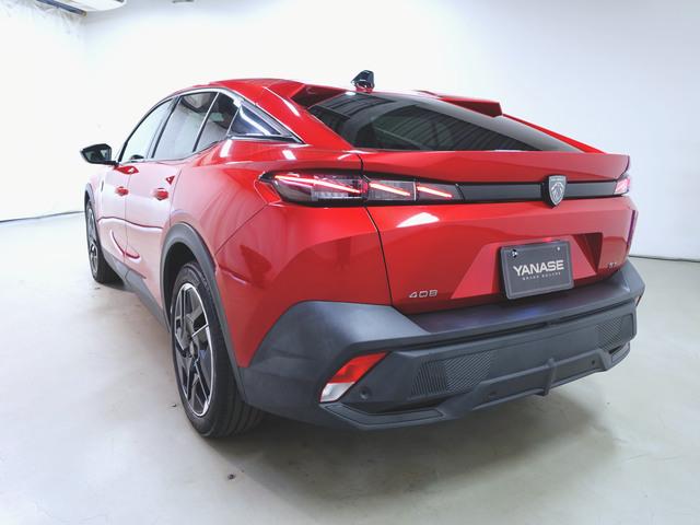 408 GT シートヒーター パワーシート トランクスルー フロアマット ナビ 音楽プレーヤー接続 Bluetooth接続 ETC LEDヘッドライト 電動リアゲート 全周囲カメラ フロントカメラ サイドカメラ(6枚目)