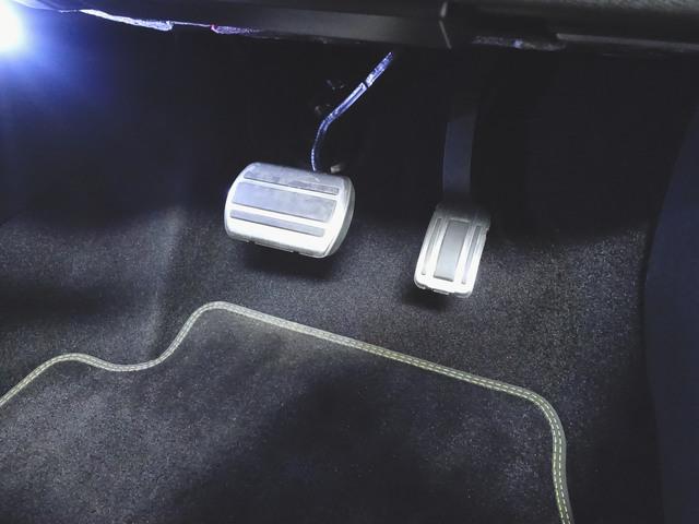 408 GT シートヒーター パワーシート トランクスルー フロアマット ナビ 音楽プレーヤー接続 Bluetooth接続 ETC LEDヘッドライト 電動リアゲート 全周囲カメラ フロントカメラ サイドカメラ(9枚目)