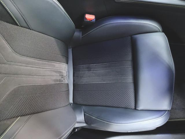 408 GT シートヒーター パワーシート トランクスルー フロアマット ナビ 音楽プレーヤー接続 Bluetooth接続 ETC LEDヘッドライト 電動リアゲート 全周囲カメラ フロントカメラ サイドカメラ(22枚目)