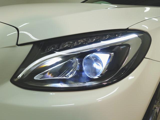 Cクラス C180 クーペ スポーツプラス シートヒーター パワーシート トランクスルー フロアマット ナビ CD ミュージックサーバー 音楽プレーヤー接続 Bluetooth接続 TV DVD再生 ETC LEDヘッドライト バックモニター(3枚目)