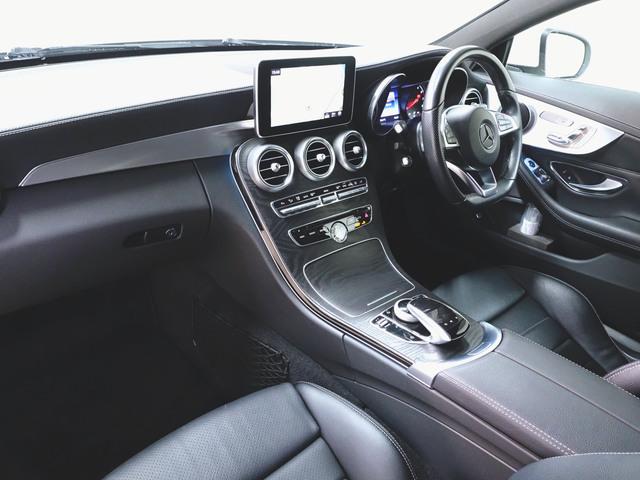 Cクラス C180 クーペ スポーツプラス シートヒーター パワーシート トランクスルー フロアマット ナビ CD ミュージックサーバー 音楽プレーヤー接続 Bluetooth接続 TV DVD再生 ETC LEDヘッドライト バックモニター(11枚目)