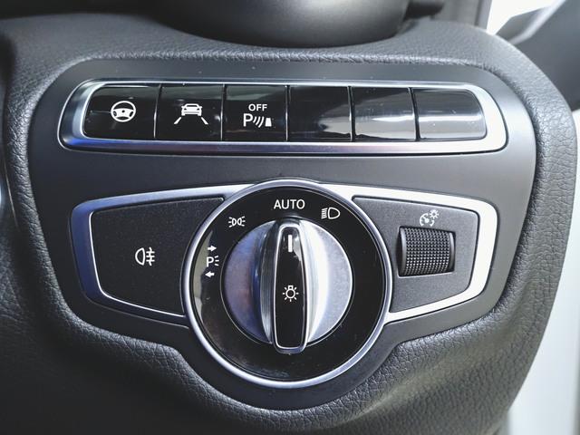 Cクラス C180 クーペ スポーツプラス シートヒーター パワーシート トランクスルー フロアマット ナビ CD ミュージックサーバー 音楽プレーヤー接続 Bluetooth接続 TV DVD再生 ETC LEDヘッドライト バックモニター(20枚目)