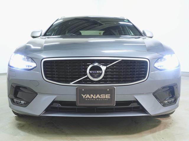 V90 T6 AWD Rデザイン シートヒーター パワーシート トランクスルー フロアマット ナビ CD 音楽プレーヤー接続 Bluetooth接続 TV ETC サンルーフ・ガラスルーフ LEDヘッドライト 電動リアゲート(2枚目)