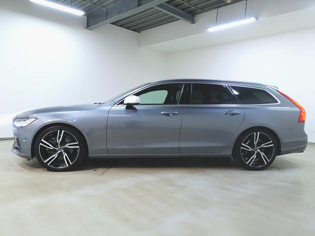 V90 T6 AWD Rデザイン シートヒーター パワーシート トランクスルー フロアマット ナビ CD 音楽プレーヤー接続 Bluetooth接続 TV ETC サンルーフ・ガラスルーフ LEDヘッドライト 電動リアゲート(4枚目)