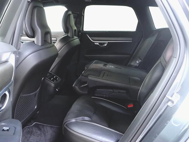V90 T6 AWD Rデザイン シートヒーター パワーシート トランクスルー フロアマット ナビ CD 音楽プレーヤー接続 Bluetooth接続 TV ETC サンルーフ・ガラスルーフ LEDヘッドライト 電動リアゲート(32枚目)