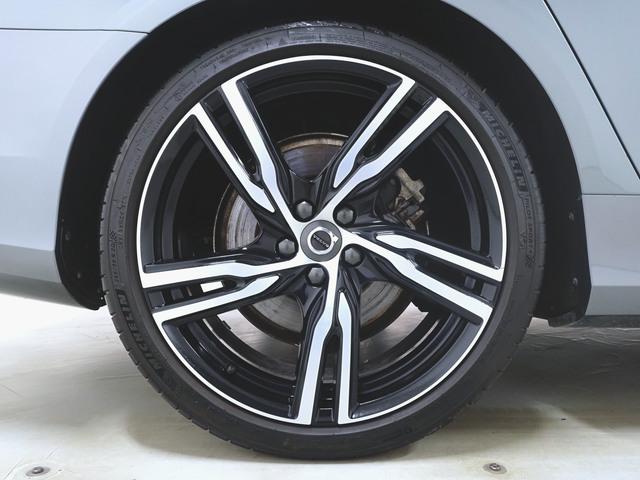 V90 T6 AWD Rデザイン シートヒーター パワーシート トランクスルー フロアマット ナビ CD 音楽プレーヤー接続 Bluetooth接続 TV ETC サンルーフ・ガラスルーフ LEDヘッドライト 電動リアゲート(36枚目)