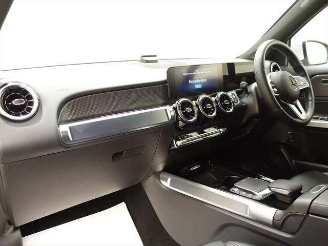 ＧＬＢ ＧＬＢ２００　ｄ　ナビゲーションパッケージ　シートヒーター　パワーシート　トランクスルー　フロアマット　コネクテッド機能　ナビ　音楽プレーヤー接続　Ｂｌｕｅｔｏｏｔｈ接続　ＴＶ　ＥＴＣ　ＬＥＤヘッドライト（16枚目）