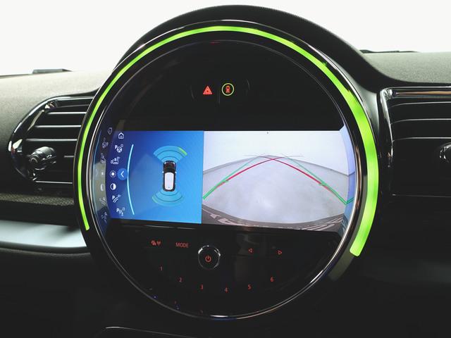 MINI クーパーS クラブマン シートヒーター トランクスルー フロアマット ナビ 音楽プレーヤー接続 Bluetooth接続 ETC LEDヘッドライト バックモニター 盗難防止 衝突被害軽減ブレーキ 横滑り防止装置(17枚目)
