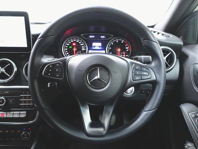 Ａクラス Ａ１８０　スタイル　レーダーセーフティーパッケージ　エントリーパッケージ　シートヒーター　パワーシート　トランクスルー　フロアマット　ナビ　ＣＤ　ミュージックサーバー　音楽プレーヤー接続　Ｂｌｕｅｔｏｏｔｈ接続　ＴＶ（13枚目）