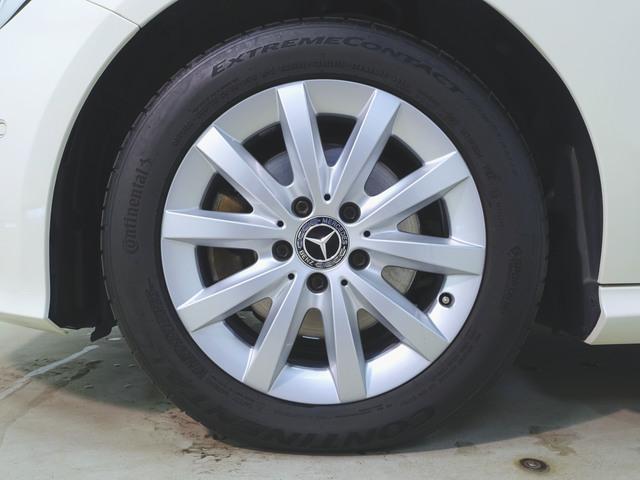 Ａクラス Ａ１８０　スタイル　レーダーセーフティーパッケージ　エントリーパッケージ　シートヒーター　パワーシート　トランクスルー　フロアマット　ナビ　ＣＤ　ミュージックサーバー　音楽プレーヤー接続　Ｂｌｕｅｔｏｏｔｈ接続　ＴＶ（34枚目）