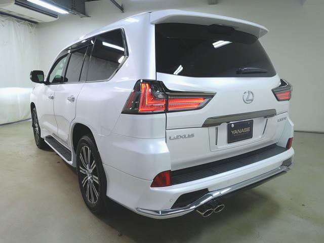 LX LX570 ブラックシークエンス シートヒーター シートエアコン パワーシート 3列シート トランクスルー フロアマット ナビ CD 音楽プレーヤー接続 Bluetooth接続 TV DVD再生 後席モニター ETC(6枚目)