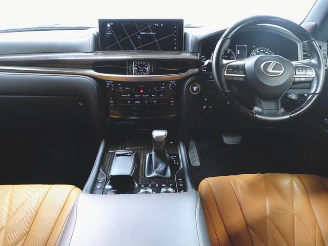 LX LX570 ブラックシークエンス シートヒーター シートエアコン パワーシート 3列シート トランクスルー フロアマット ナビ CD 音楽プレーヤー接続 Bluetooth接続 TV DVD再生 後席モニター ETC(12枚目)