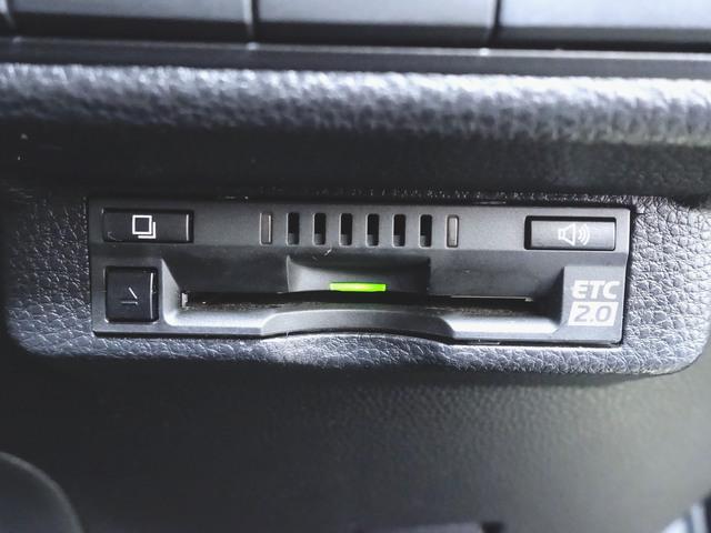 カローラスポーツ ハイブリッド　ＧＺ　トランクスルー　フロアマット　ナビ　ＣＤ　音楽プレーヤー接続　Ｂｌｕｅｔｏｏｔｈ接続　ＴＶ　ＤＶＤ再生　ＥＴＣ　ＬＥＤヘッドライト　バックモニター　盗難防止　衝突被害軽減ブレーキ　横滑り防止装置（10枚目）