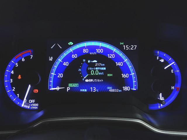 カローラスポーツ ハイブリッド　ＧＺ　トランクスルー　フロアマット　ナビ　ＣＤ　音楽プレーヤー接続　Ｂｌｕｅｔｏｏｔｈ接続　ＴＶ　ＤＶＤ再生　ＥＴＣ　ＬＥＤヘッドライト　バックモニター　盗難防止　衝突被害軽減ブレーキ　横滑り防止装置（14枚目）