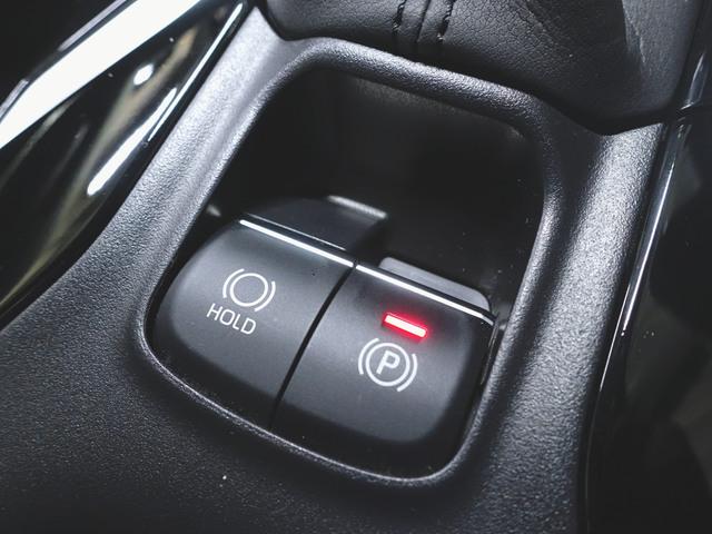 カローラスポーツ ハイブリッド　ＧＺ　トランクスルー　フロアマット　ナビ　ＣＤ　音楽プレーヤー接続　Ｂｌｕｅｔｏｏｔｈ接続　ＴＶ　ＤＶＤ再生　ＥＴＣ　ＬＥＤヘッドライト　バックモニター　盗難防止　衝突被害軽減ブレーキ　横滑り防止装置（20枚目）