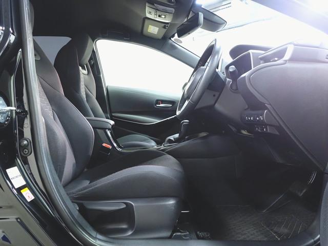 カローラスポーツ ハイブリッド　ＧＺ　トランクスルー　フロアマット　ナビ　ＣＤ　音楽プレーヤー接続　Ｂｌｕｅｔｏｏｔｈ接続　ＴＶ　ＤＶＤ再生　ＥＴＣ　ＬＥＤヘッドライト　バックモニター　盗難防止　衝突被害軽減ブレーキ　横滑り防止装置（24枚目）