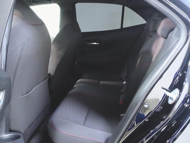 カローラスポーツ ハイブリッド　ＧＺ　トランクスルー　フロアマット　ナビ　ＣＤ　音楽プレーヤー接続　Ｂｌｕｅｔｏｏｔｈ接続　ＴＶ　ＤＶＤ再生　ＥＴＣ　ＬＥＤヘッドライト　バックモニター　盗難防止　衝突被害軽減ブレーキ　横滑り防止装置（29枚目）