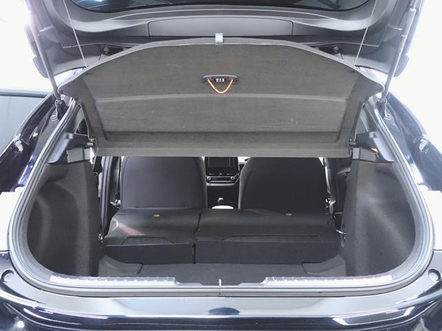 カローラスポーツ ハイブリッド　ＧＺ　トランクスルー　フロアマット　ナビ　ＣＤ　音楽プレーヤー接続　Ｂｌｕｅｔｏｏｔｈ接続　ＴＶ　ＤＶＤ再生　ＥＴＣ　ＬＥＤヘッドライト　バックモニター　盗難防止　衝突被害軽減ブレーキ　横滑り防止装置（32枚目）