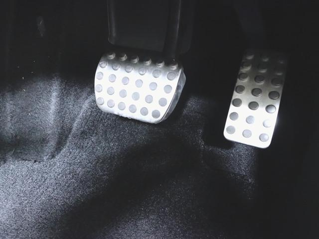 Aクラス A180 スタイル AMGライン レーダーセーフティーパッケージ ナビゲーションパッケージ シートヒーター パワーシート トランクスルー コネクテッド機能 ナビ 音楽プレーヤー接続 Bluetooth接続 TV ETC(9枚目)