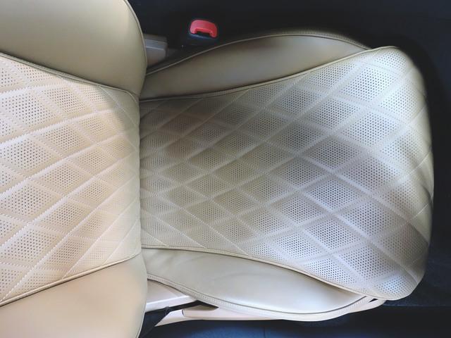 Ｅクラスステーションワゴン Ｅ２２０　ｄ　ステーションワゴン　アバンギャルド　ＡＭＧラインパッケージ　アドバンスドパッケージ　デジタルインテリアパッケージ　レザーエクスクルーシブパッケージ　シートヒーター　シートエアコン　パワーシート　トランクスルー　フロアマット（23枚目）