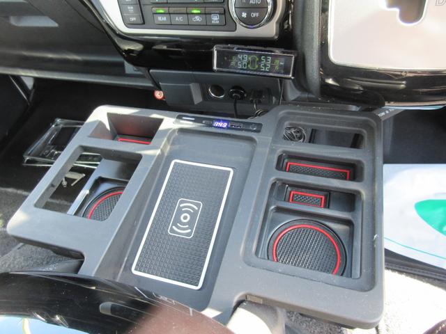 ハイエースワゴン GL キャプテンシート4脚/BIGX11インチナビ/フリップダウンモニター/UIリアスタビ/BLITZマフラー/コブラボンネット/F、左S、Rカメラ/デジタルインナーミラー/スロコン/クルコン/パドルシフト(30枚目)