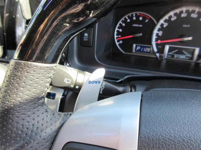 ハイエースワゴン GL キャプテンシート4脚/BIGX11インチナビ/フリップダウンモニター/UIリアスタビ/BLITZマフラー/コブラボンネット/F、左S、Rカメラ/デジタルインナーミラー/スロコン/クルコン/パドルシフト(33枚目)