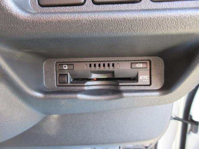 ハイエースワゴン GL キャプテンシート4脚/BIGX11インチナビ/フリップダウンモニター/UIリアスタビ/BLITZマフラー/コブラボンネット/F、左S、Rカメラ/デジタルインナーミラー/スロコン/クルコン/パドルシフト(39枚目)