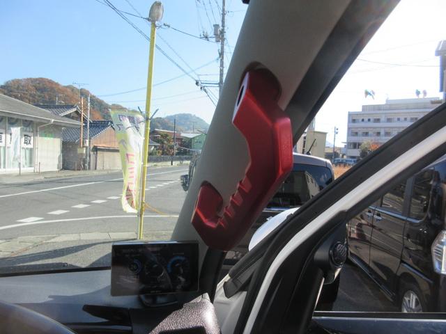 ハイエースワゴン GL キャプテンシート4脚/BIGX11インチナビ/フリップダウンモニター/UIリアスタビ/BLITZマフラー/コブラボンネット/F、左S、Rカメラ/デジタルインナーミラー/スロコン/クルコン/パドルシフト(47枚目)